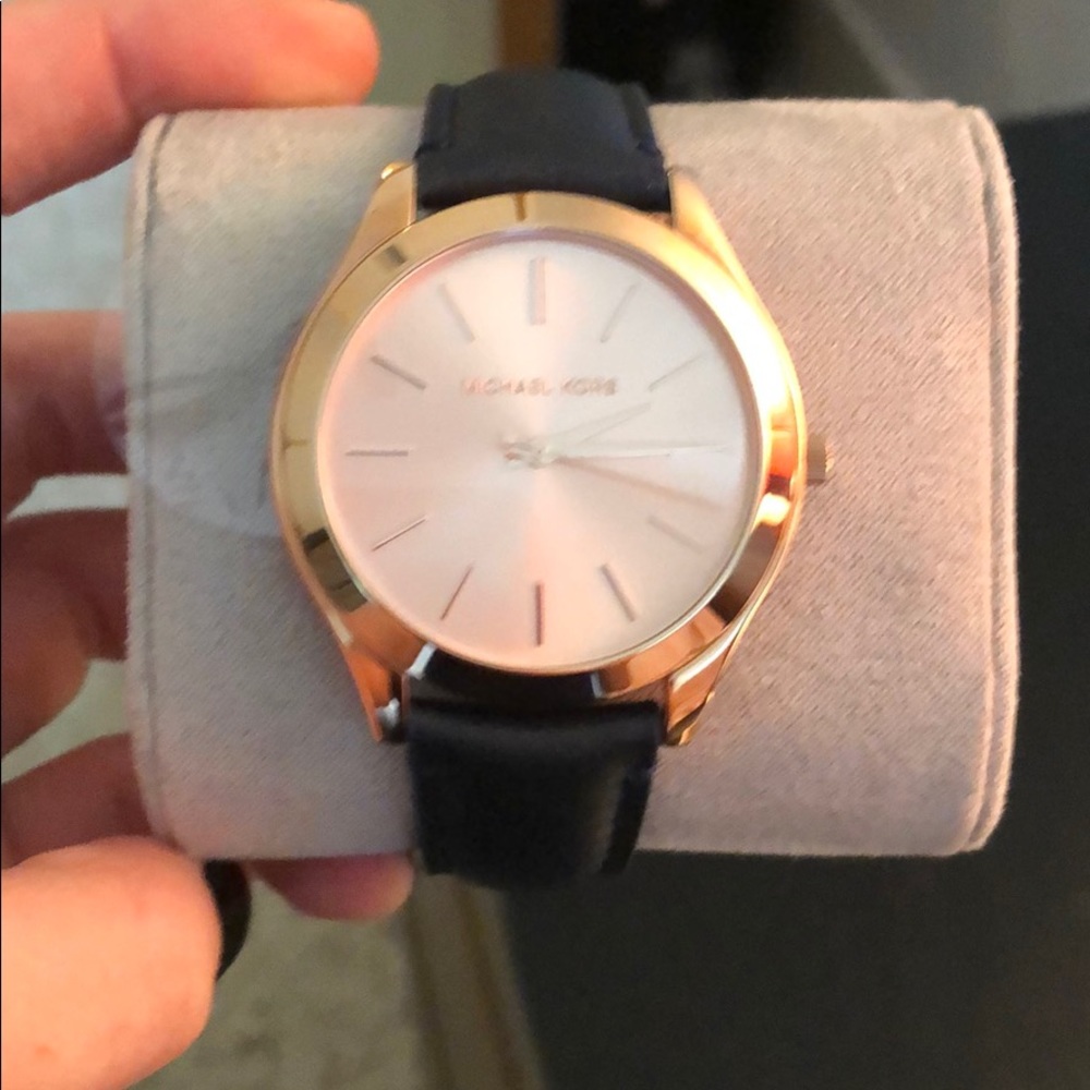 Michael kors leather watch